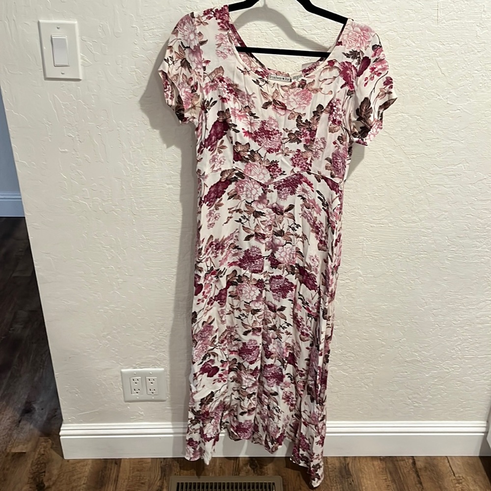 Floral vintage mid calf dress, with short sleeve
